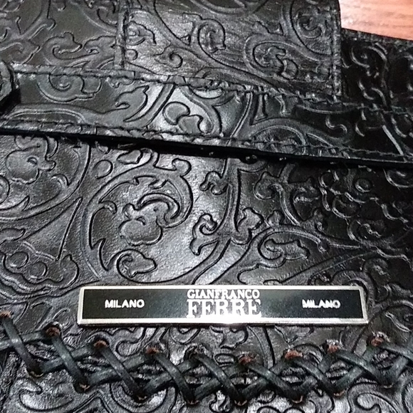 Gianfranco Ferre black calfhair etched runway bag - Picture 4 of 8